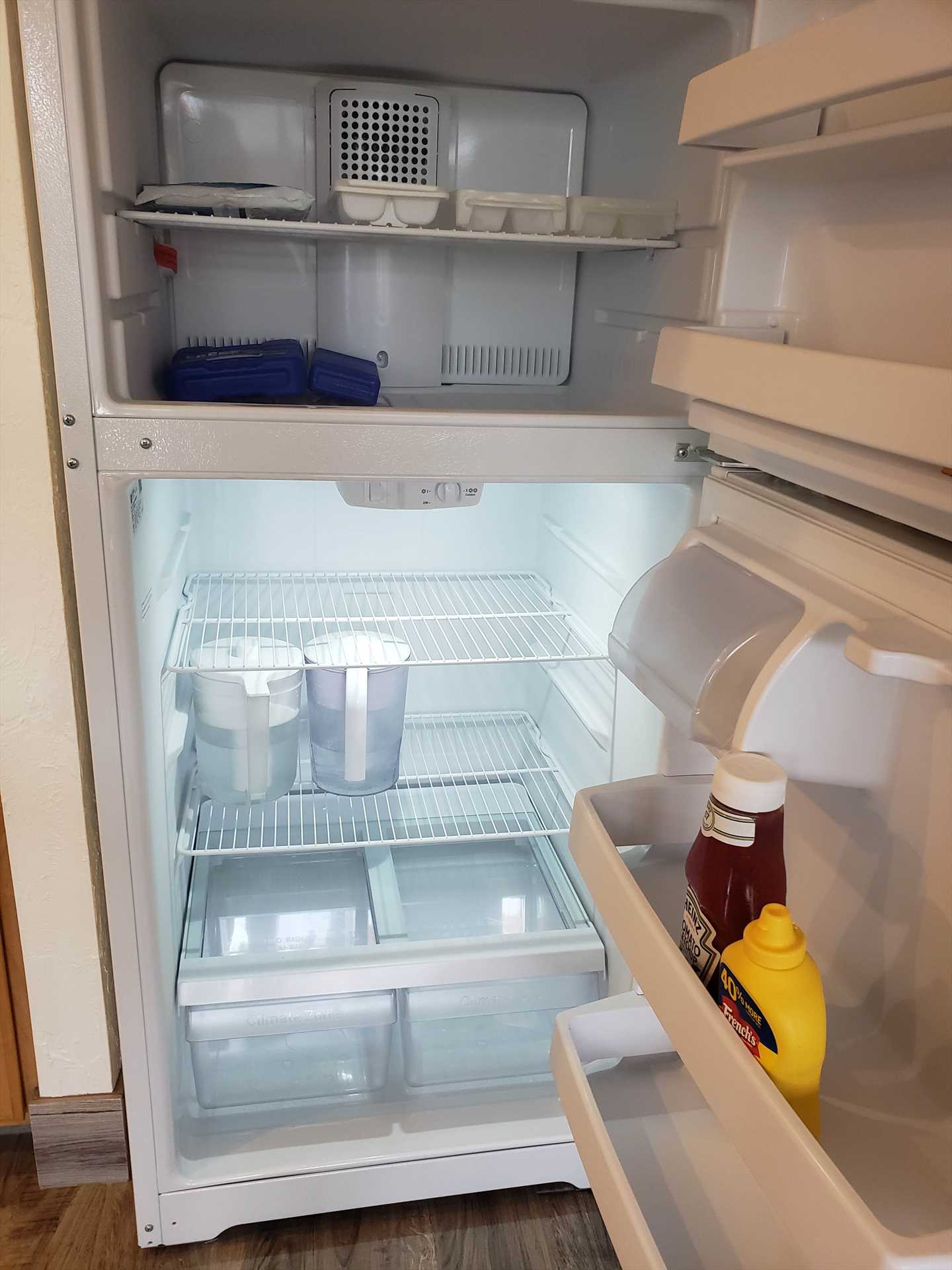 Clean fridge for your groceries